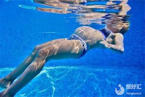 水中分娩雖好，但這4種人不宜采用，請注意！